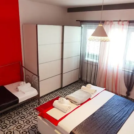Apartman Veronika 1 *