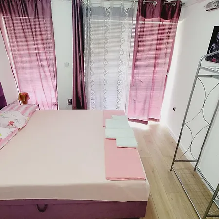 Appartement Veronika 1 Makarska